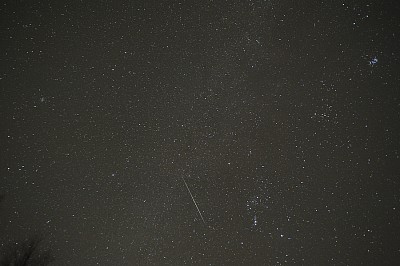 ふたご座流星群の火球の画像（2009年12月14日）